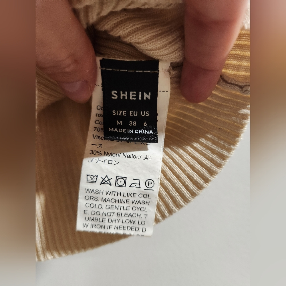 SHEIN Cropped Beige Ribbed Top - Picture 2 of 4